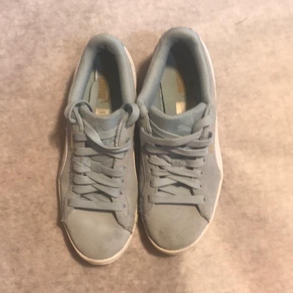 Blue suede pumas - Picture 2 of 6